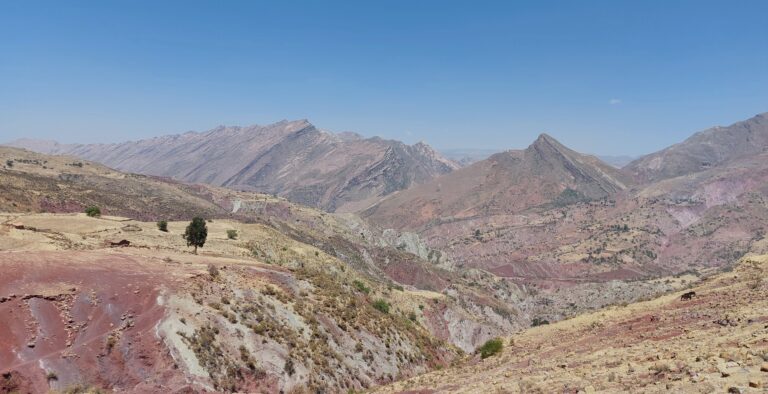 How to do the Maragua Crater Hike without a Guide (2024)