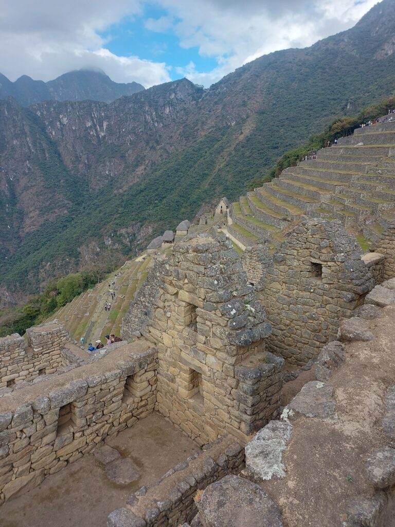 Ollantaytambo to Machu Picchu